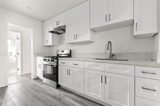 Building Photo - 6634 Vineland Ave