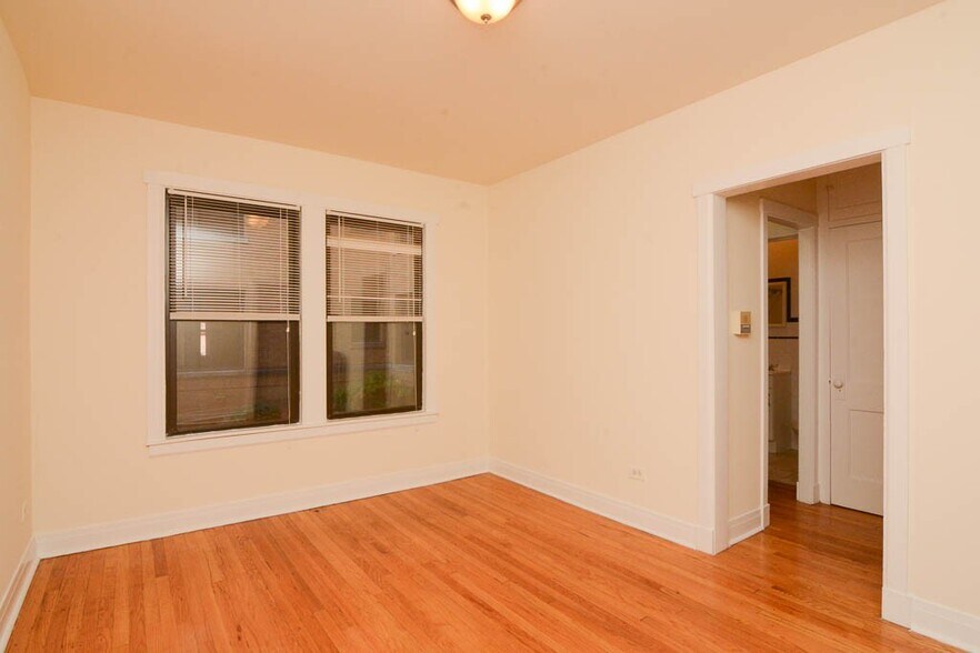 Building Photo - 2649 N Spaulding Ave