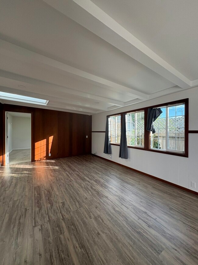 Building Photo - 1466 Janes Rd