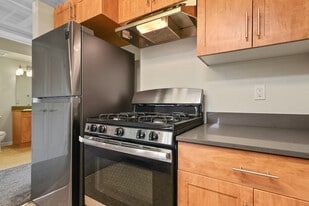 Modern kitchen appliances - 82-90 2nd St