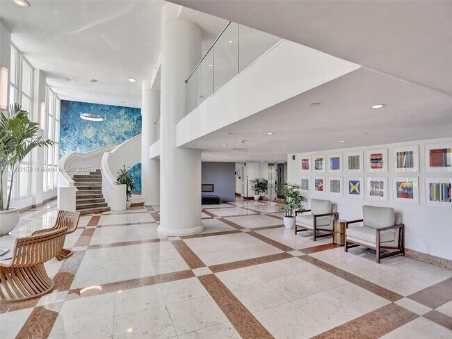 Building Photo - 10350 W Bay Harbor Dr