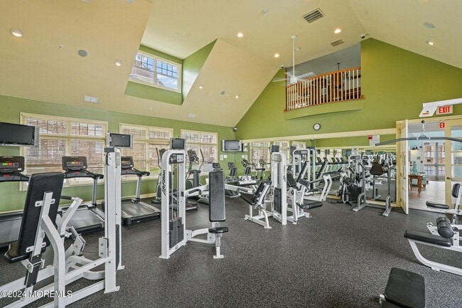 Building Photo - 33 Cooper Ave