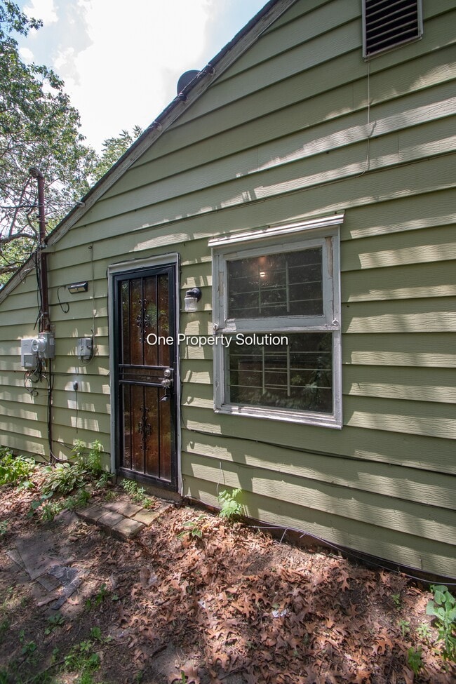 Building Photo - 3415 W 21st Pl