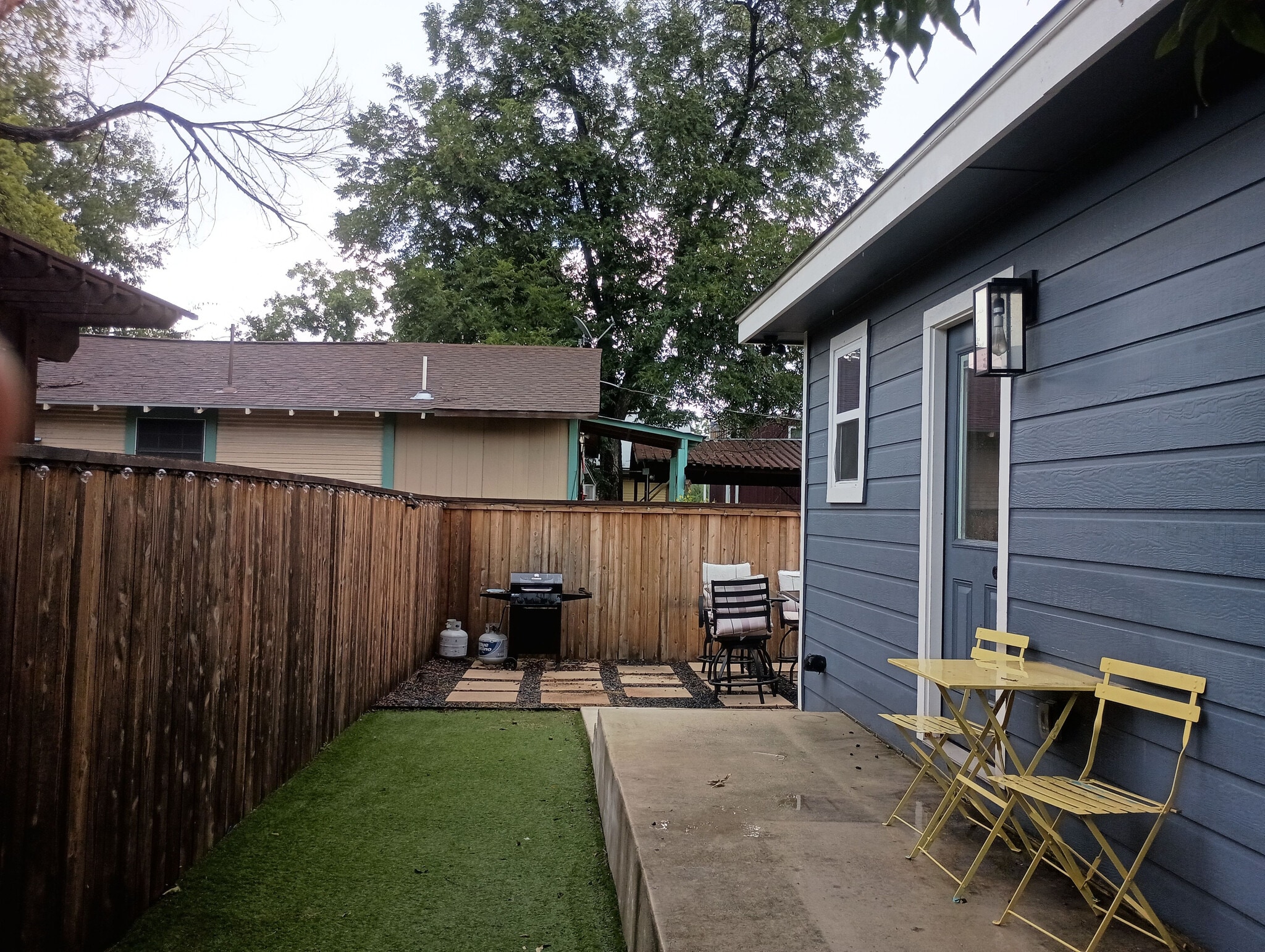 Building Photo - Room in House on Mississippi