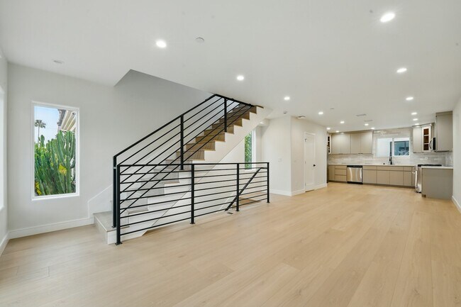 Building Photo - 8234 Blackburn Ave