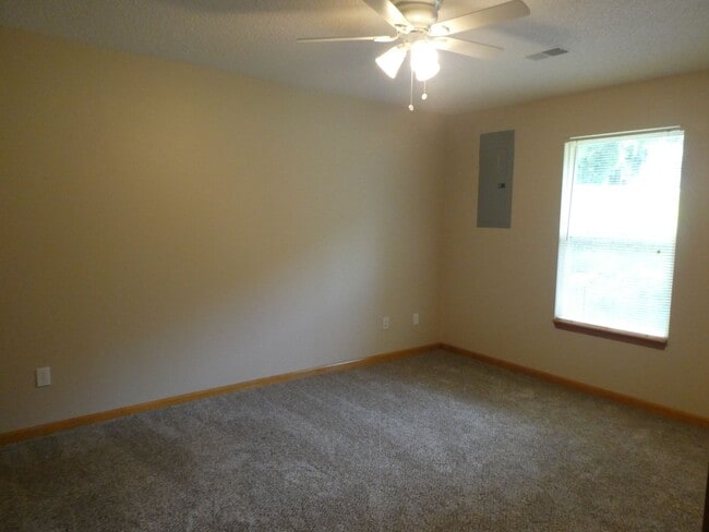 Building Photo - Buckner Duplex with Two Bedrooms and Two Full Baths