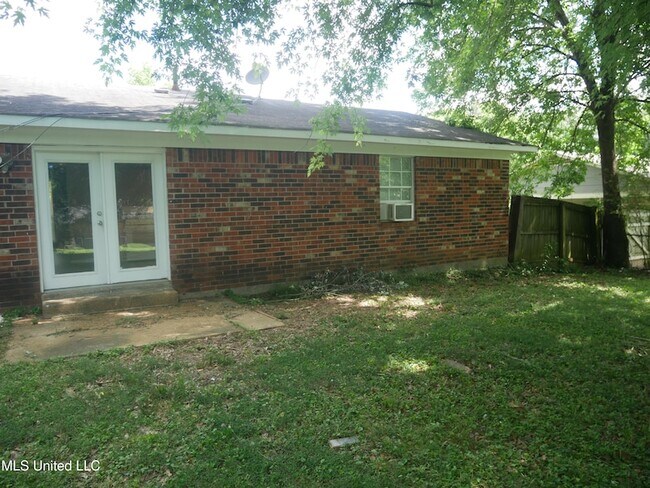 Building Photo - 5149 Gray Dr