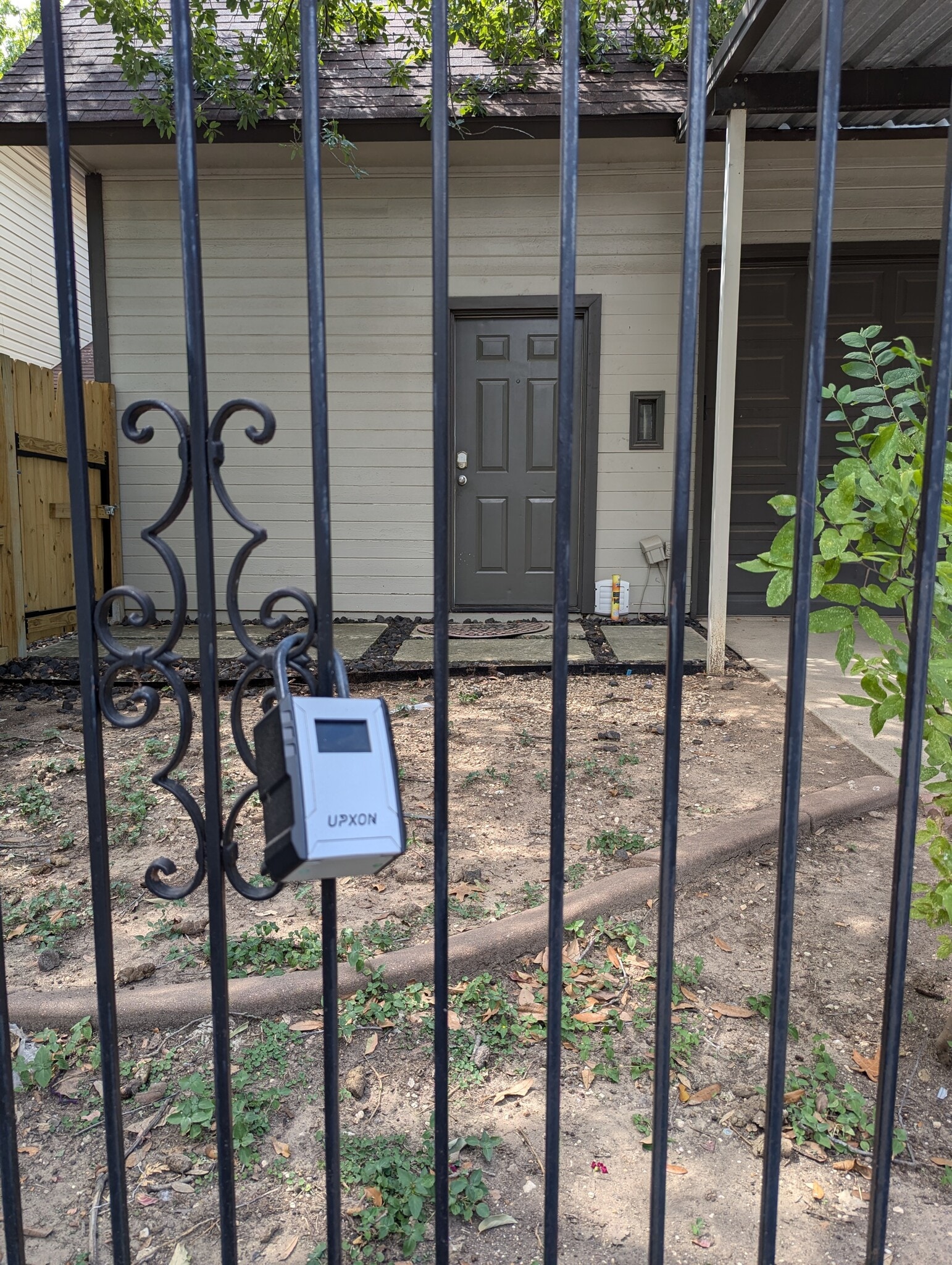 Secuirty - 7017 Jefferson Ridge Dr