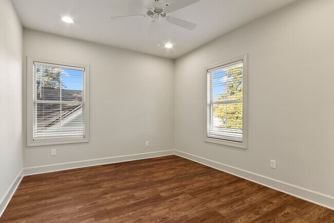 Building Photo - New Construction 3 Bed/3.5 Bath Available ...