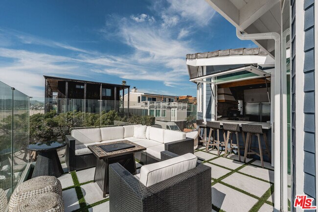 Building Photo - 1044 Waterbury Ln