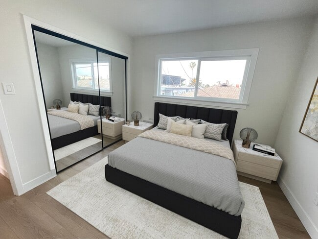 Building Photo - 721 Edgewood / 8661 North Beach Keller LLC