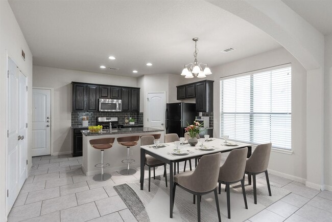 Building Photo - Modern single-story condo - Available now!