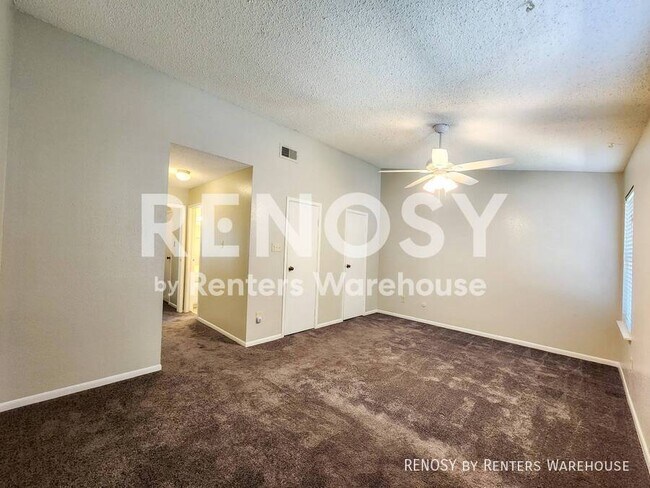 Building Photo - 17742 Kings Park Ln