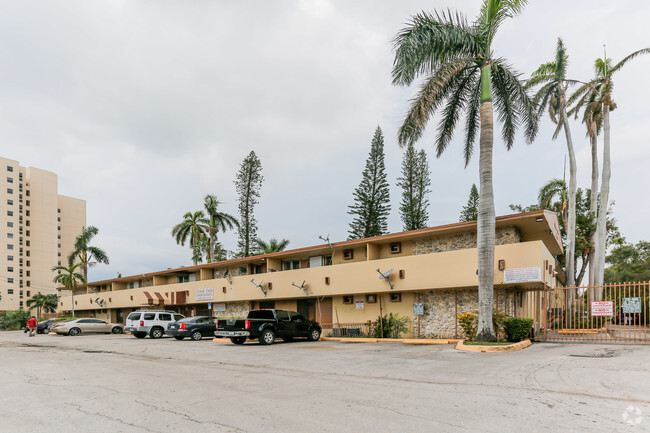 Building Photo - Creek Club Apartments