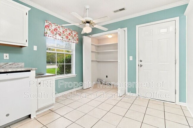 Building Photo - 8688 Spring Chapel Ln