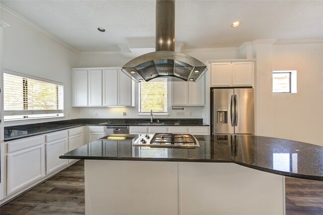 Building Photo - 5701 Kiam St