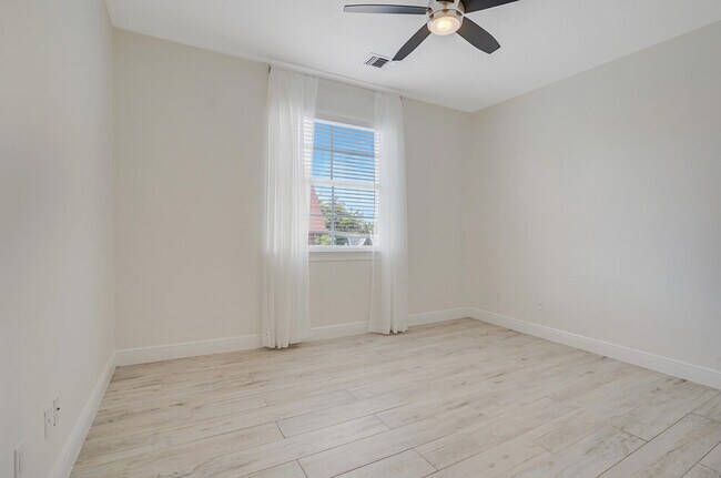 Building Photo - 138 Via Palma Ln