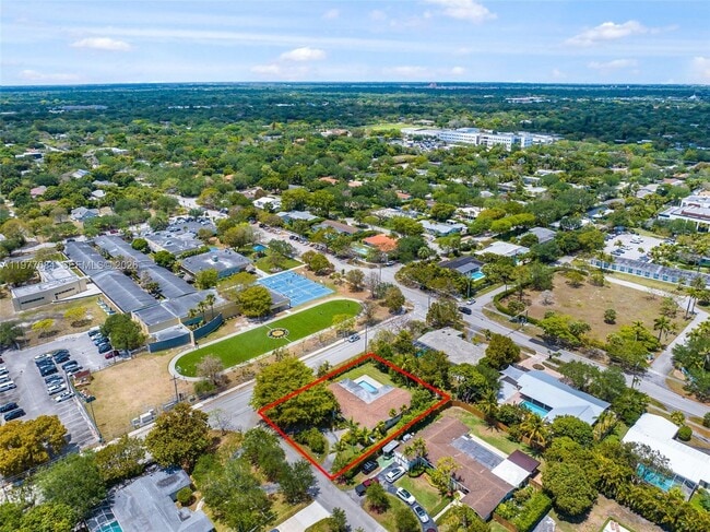 Building Photo - 7255 SW 125th St