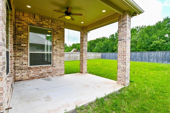 Building Photo - 4431 Wyatt Roland Wy