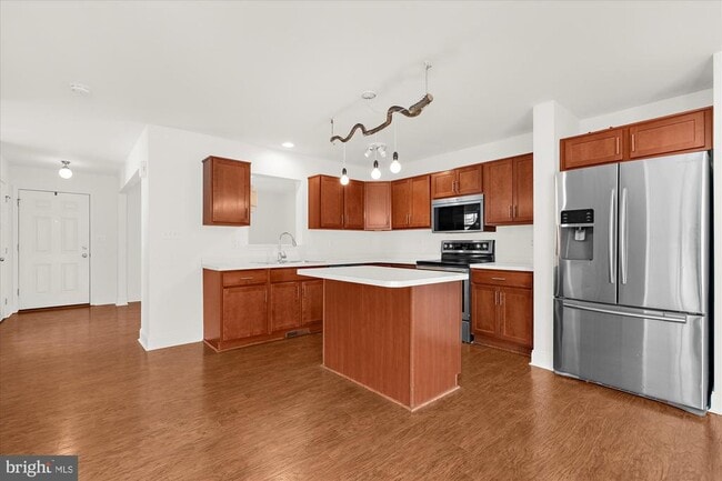 Building Photo - 105 N Yeingst Dr