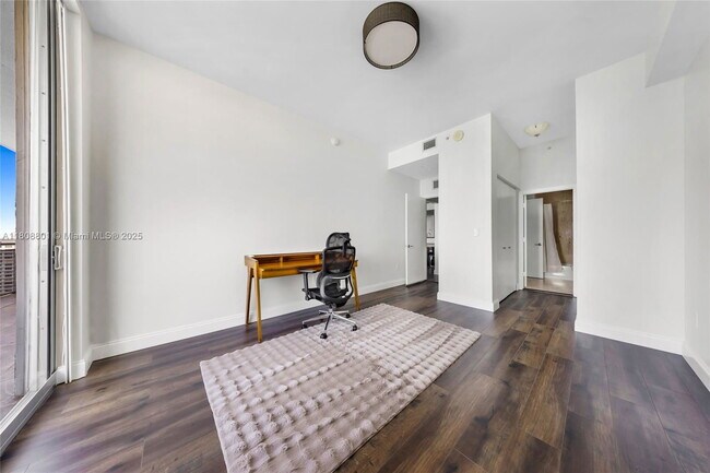 Building Photo - 7901 Hispanola Ave