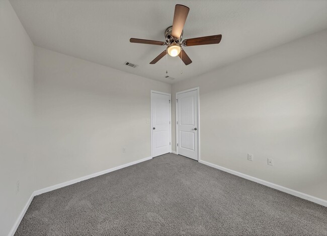 Building Photo - 925 Merganser Way