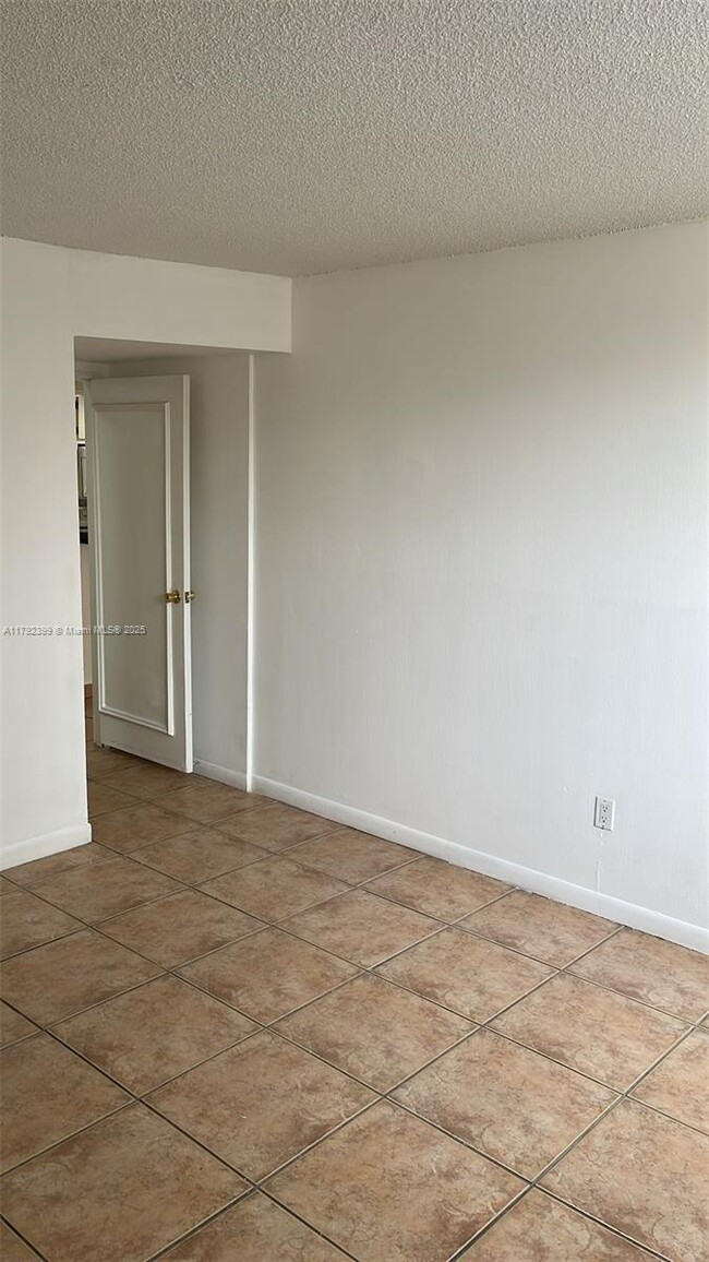 Building Photo - 4430 NW 79th Ave