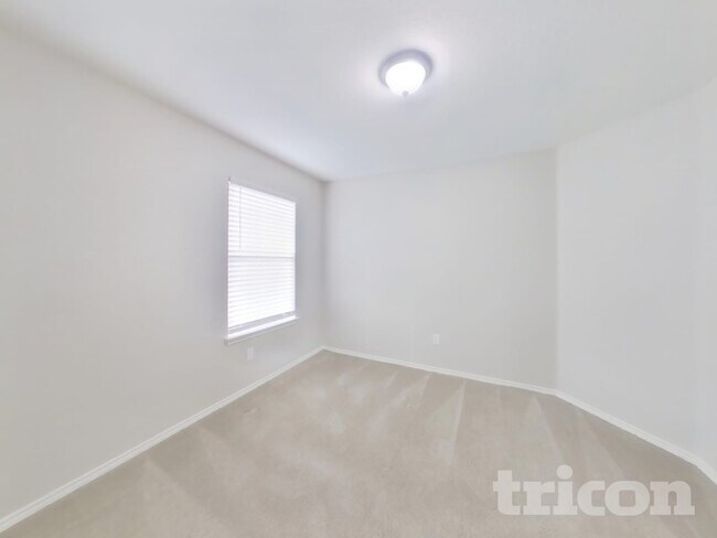 Building Photo - 13271 Cipresso Palco