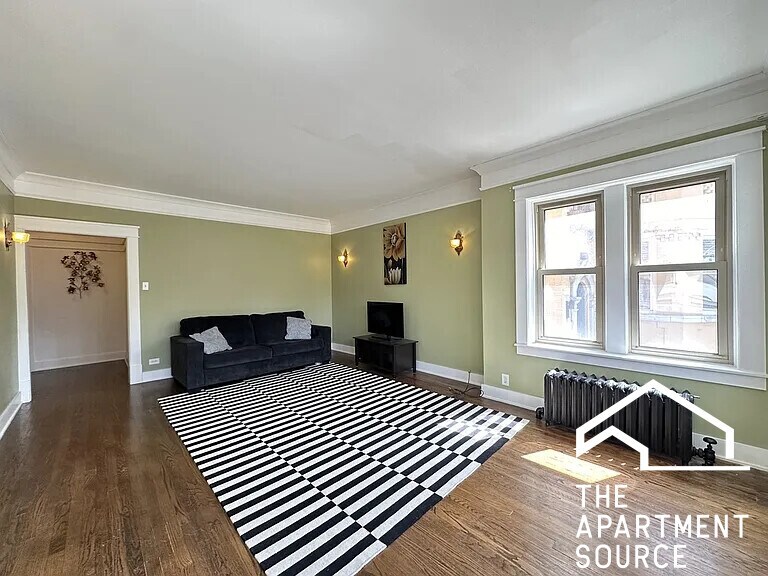 Primary Photo - 5023 N Ridgeway Ave