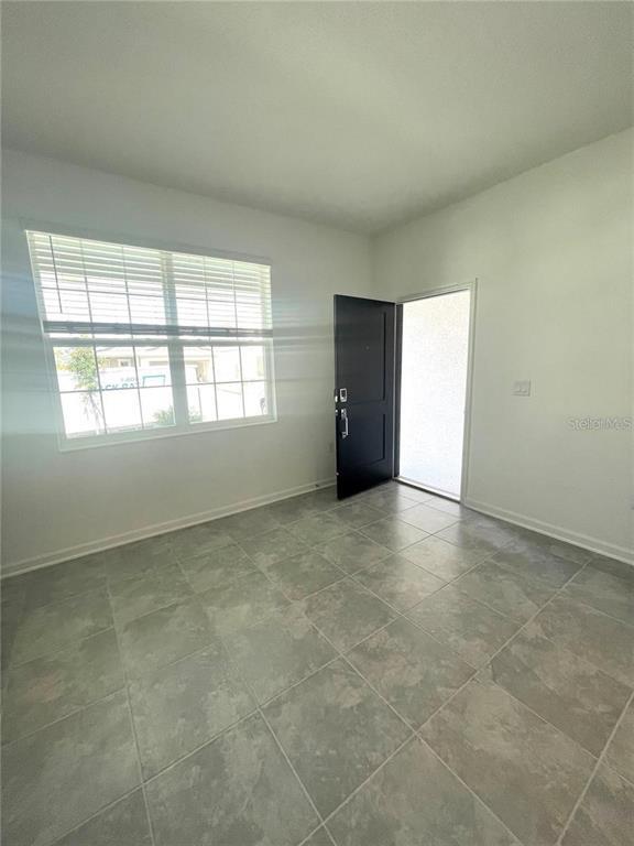 Building Photo - 351 Loch Ct