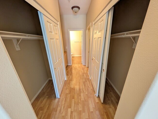 Building Photo - 10280 Gilmore Canyon Ct