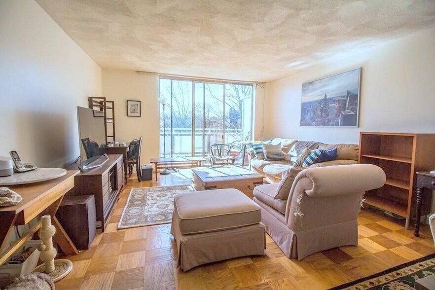 Primary Photo - 41 Park St