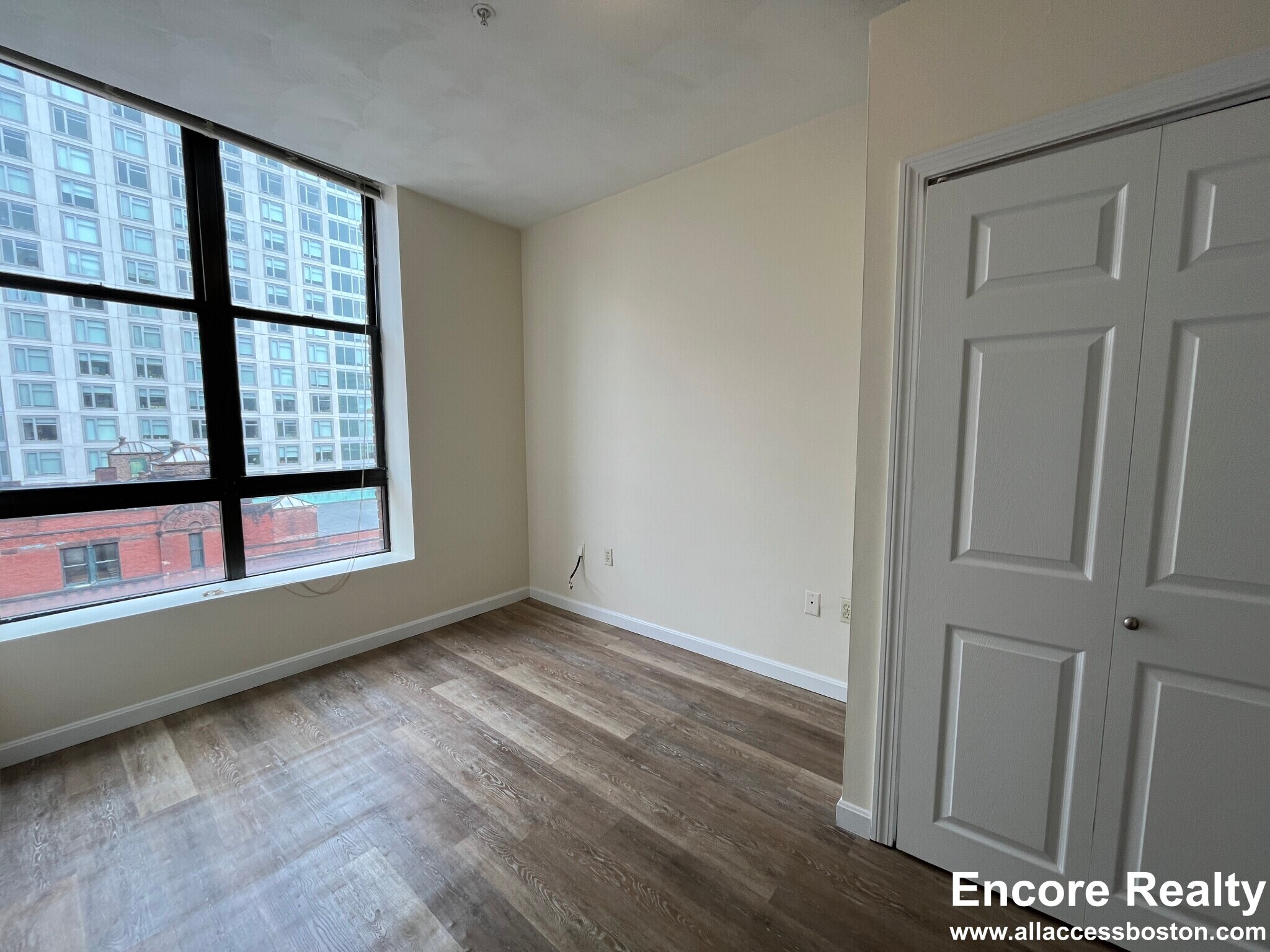 Building Photo - 81 Essex St