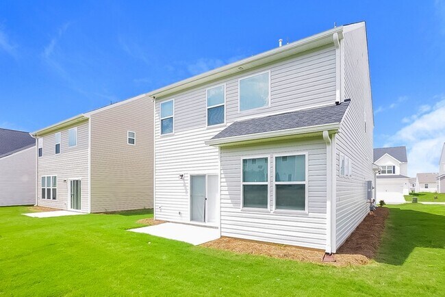 Building Photo - 3 Bedroom in Graniteville!