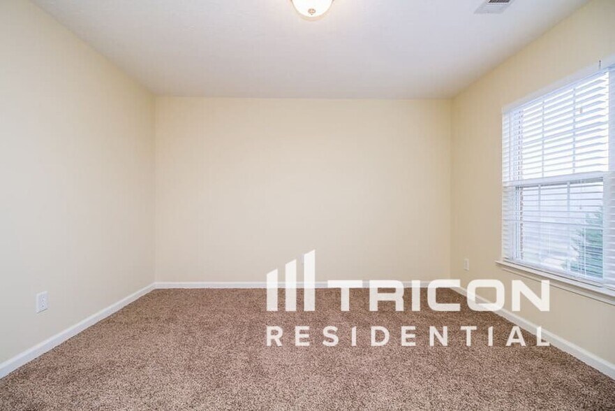 Building Photo - 100 Havenwood Ct