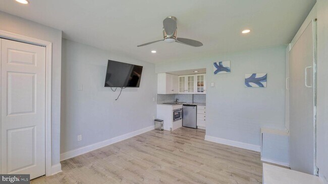 Building Photo - 3501 Boardwalk-A117-A117