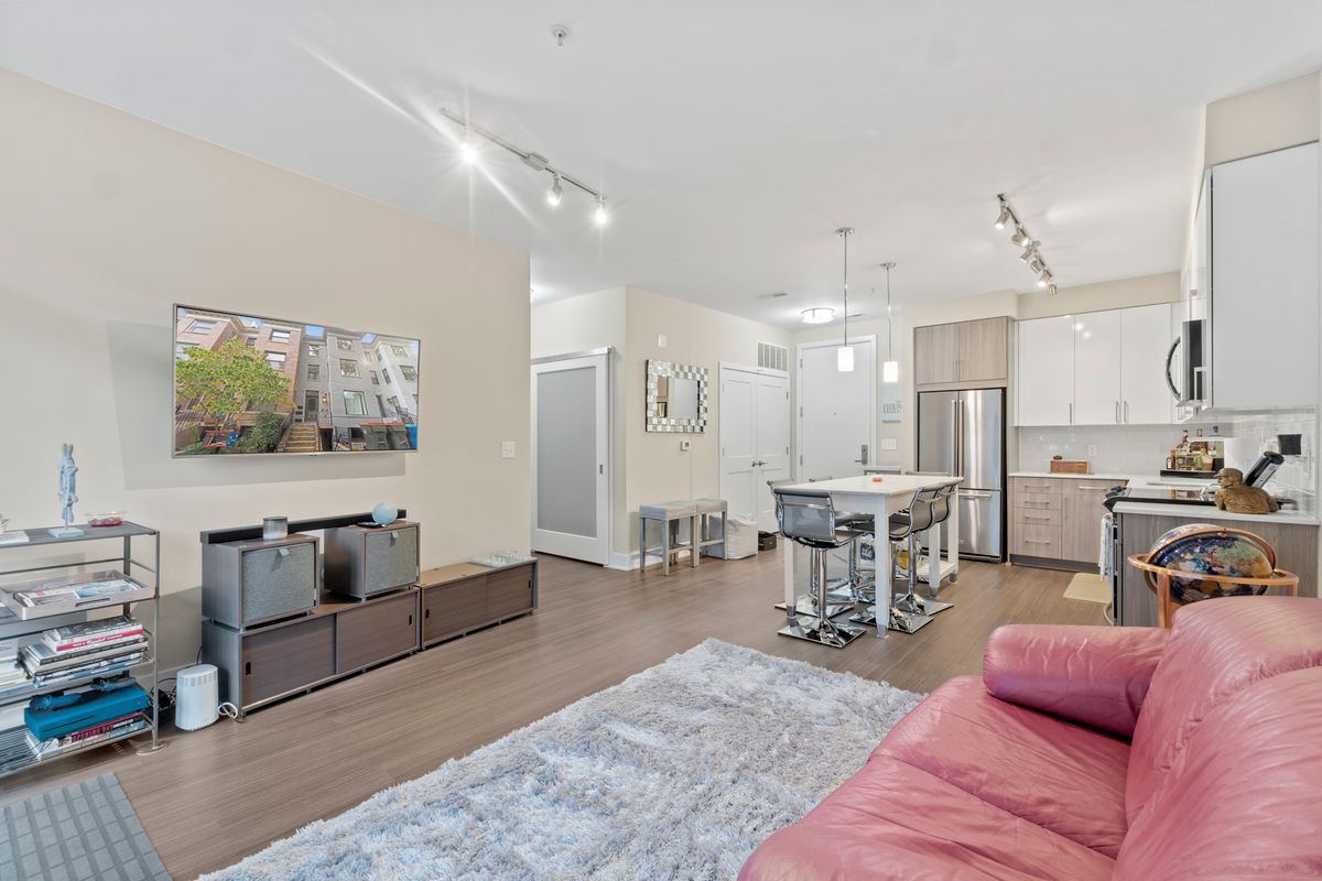 Building Photo - 145 Riverhaven Dr