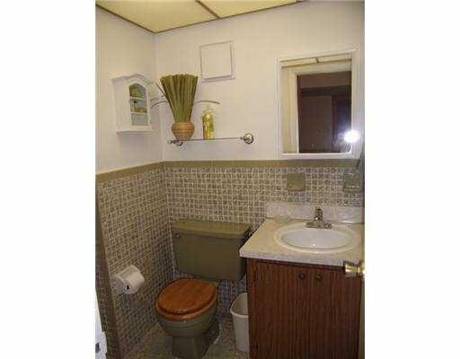 Building Photo - 5861 NW 16th Pl