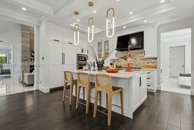 Building Photo - 2627 Castilla Isle