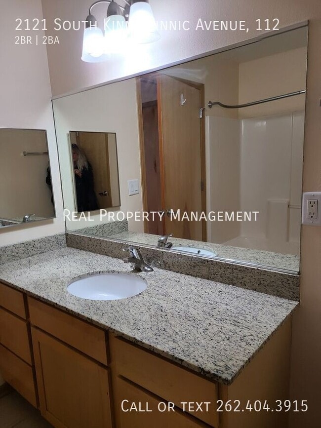 Building Photo - 2121 S Kinnickinnic Ave