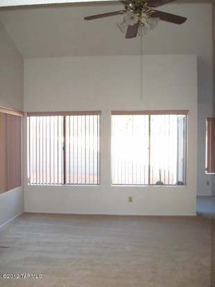 Building Photo - 3376 W Camino De Amigos
