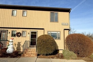 Building Photo - 38 Park