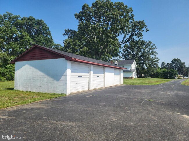 Building Photo - 38525 Chaptico Rd