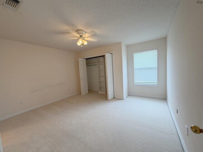 Building Photo - 4506 Hollow Ridge Dr