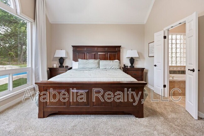 Building Photo - 1702 Shepherds Ranch