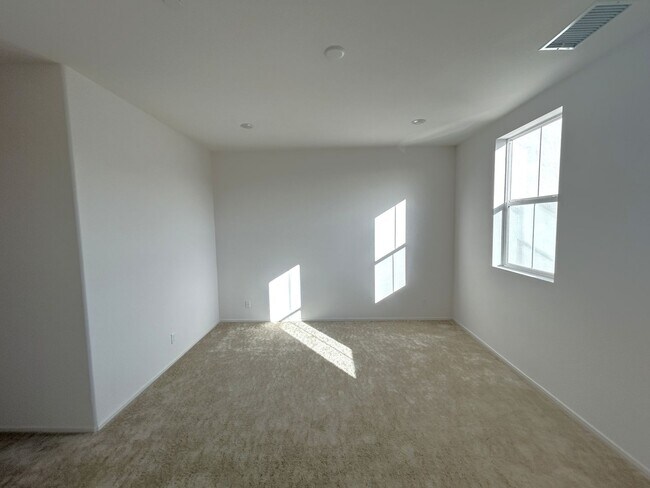 Building Photo - 8444 Milk Thistle Ln