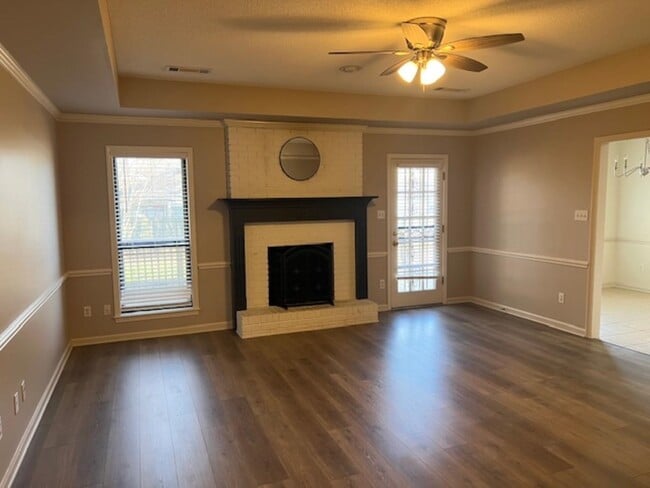 Building Photo - 290 Rose Trellis Rd