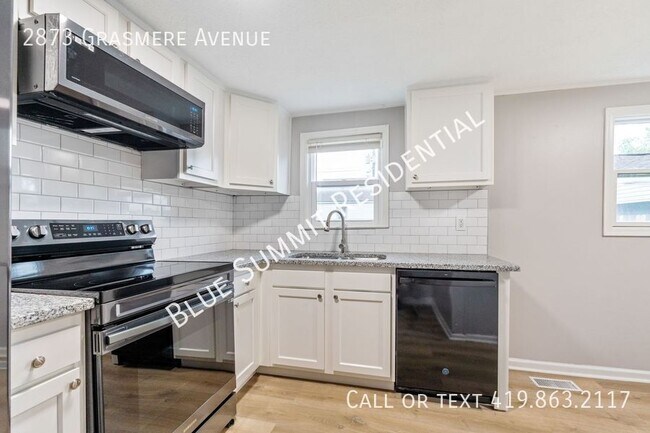 Building Photo - 2873 Grasmere Ave