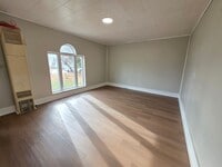 Building Photo - 1441 Oak St