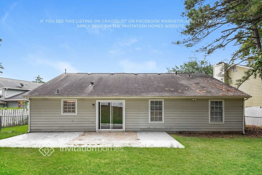 Building Photo - 5252 Station Cir